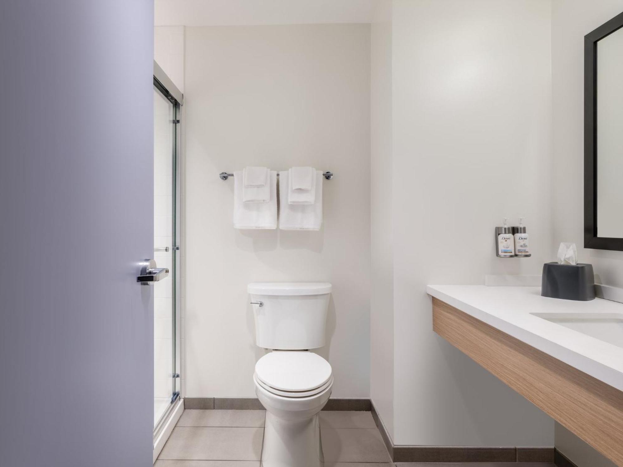 Garner Hotel Gonzales By Ihg מראה חיצוני תמונה